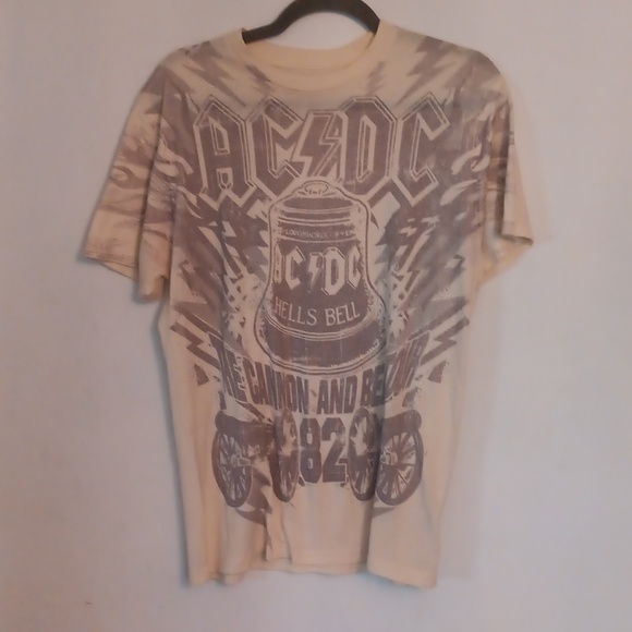 ACDC Rockware Size Medium Color Light Yellow - Picture 1 of 3